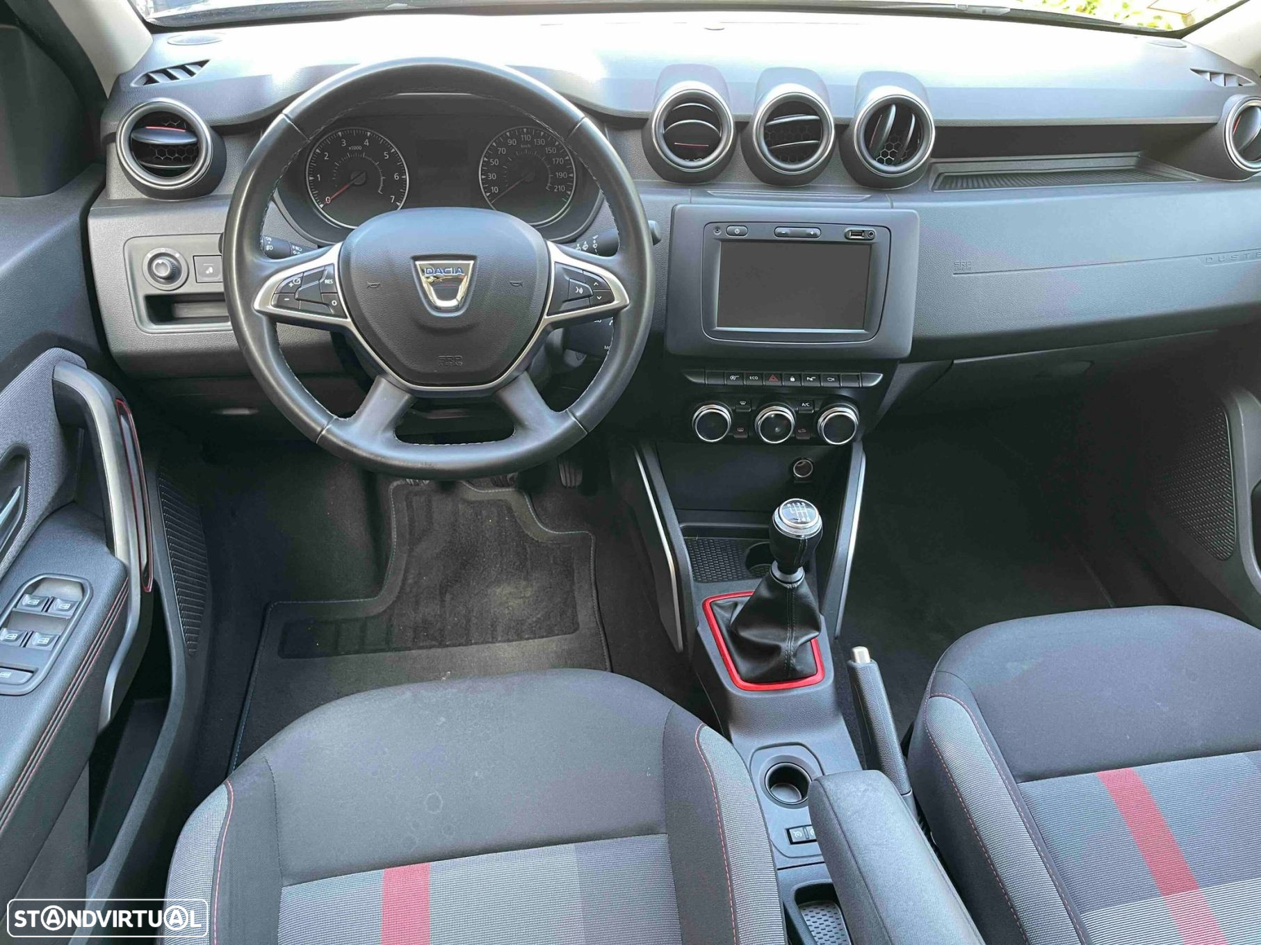 Dacia Duster 1.3 TCe SL Adventure - 29