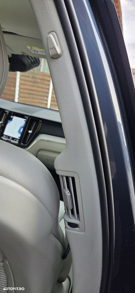 Volvo XC 60 B4 MHEV AT8 AWD Inscription - 26