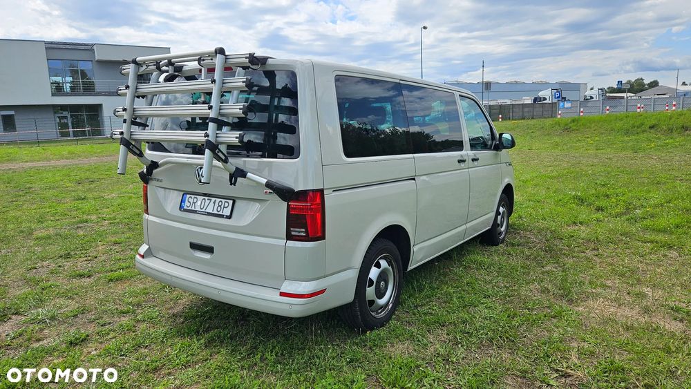 Volkswagen Multivan - 2