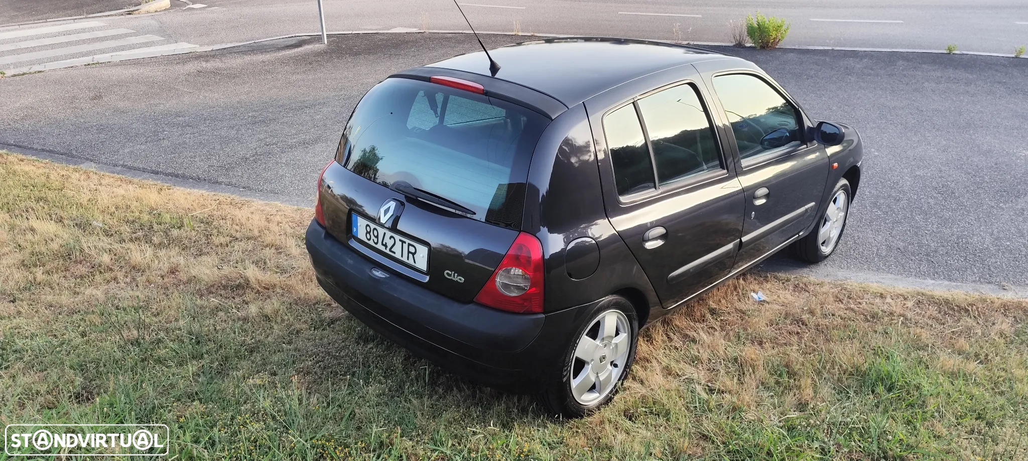 Renault Clio 1.2 16V Privilège - 5