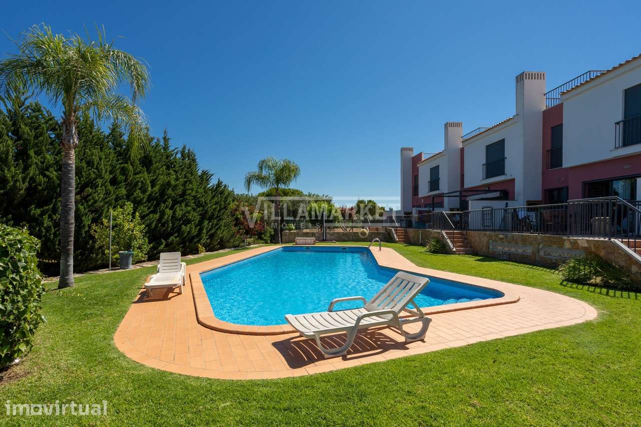 Fantástica Moradia T3 Totalmente Remodelada com Rooftop e Piscina na G - Grande imagem: 2/38