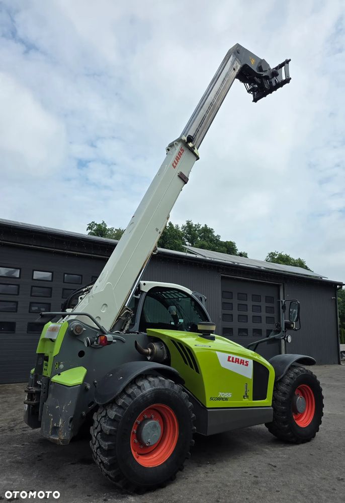 Claas Scorpion 7055 T4I  VPWR+40 - 24