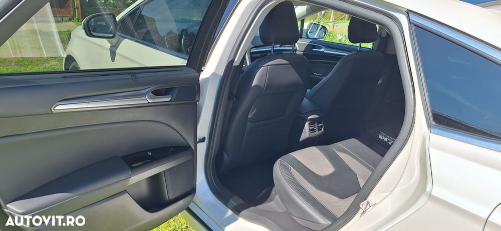 Ford Mondeo 2.0 TDCI Titanium - 9