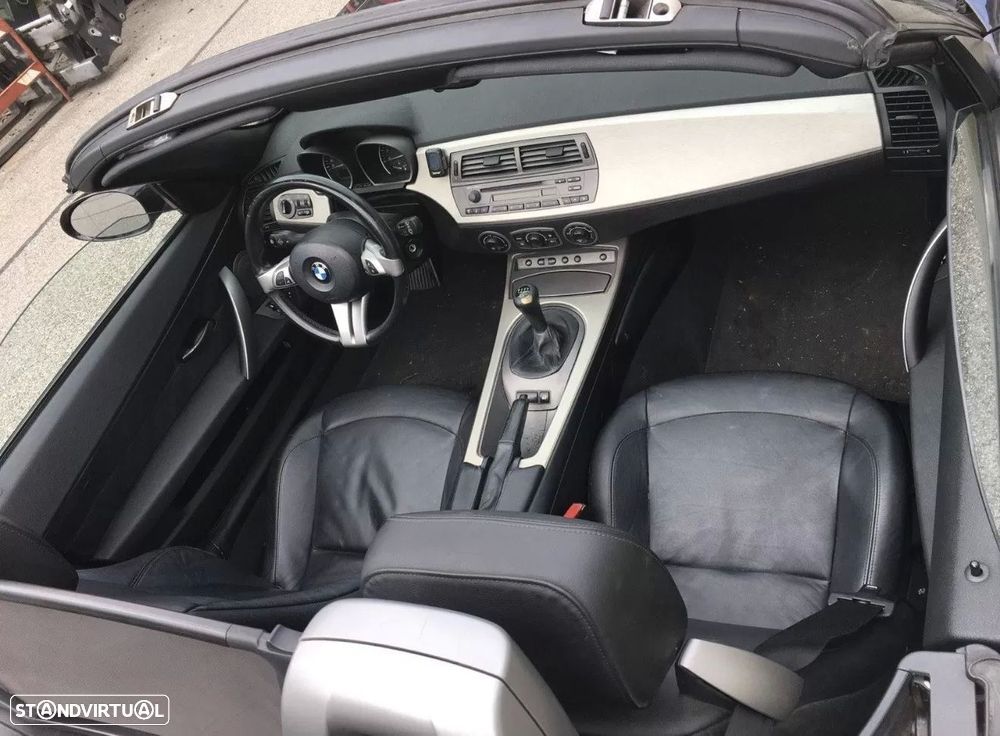 BMW Z4 2.2i - 12