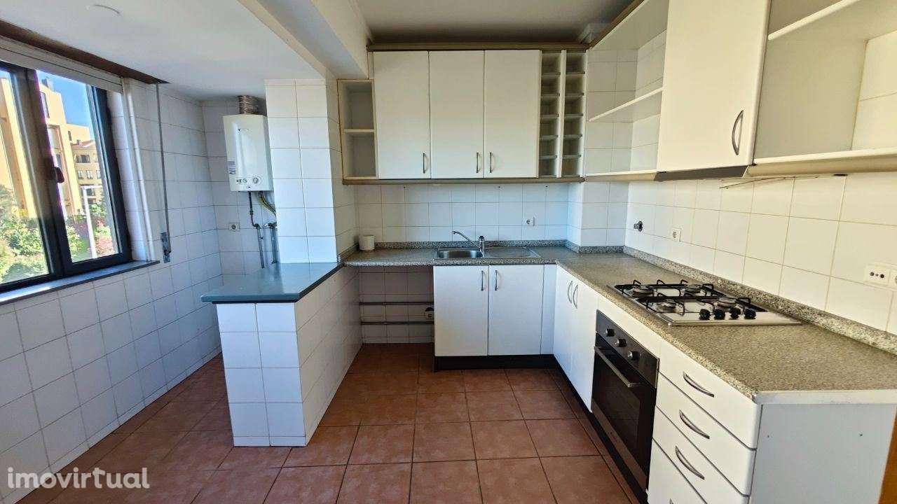 T-1 C/lug. garagem / Ao Hospital São João / Porto - Grande imagem: 4/9