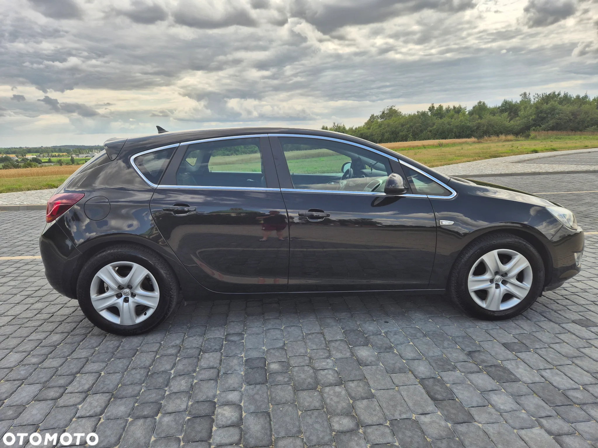 Opel Astra IV 1.4 T Cosmo - 10