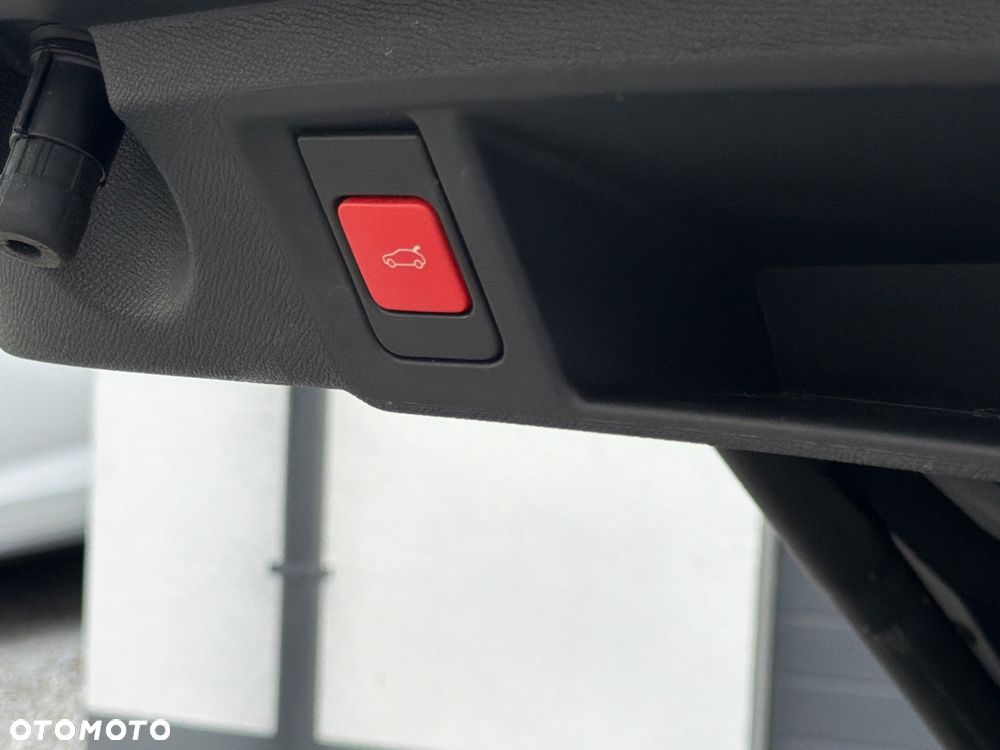 Peugeot 308 BlueHDi 130 EAT8 GT - 19