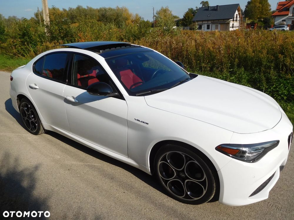 Alfa Romeo Giulia - 9