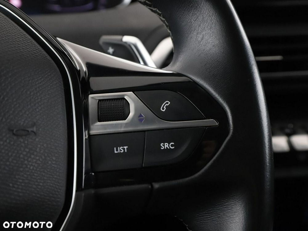 Peugeot 5008 BlueHDi 130 EAT8 Allure - 32
