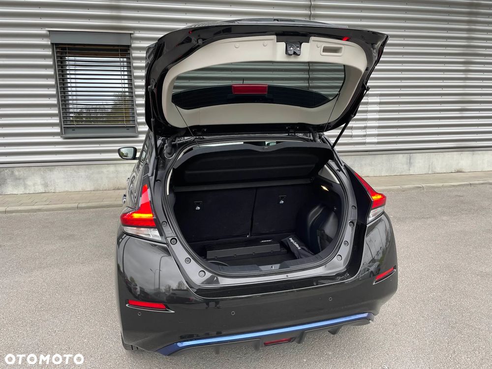 Nissan Leaf 40 kWh TEKNA - 16