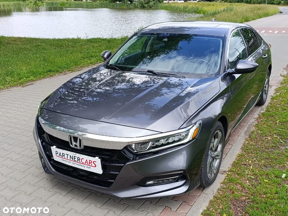 Honda Accord - 1