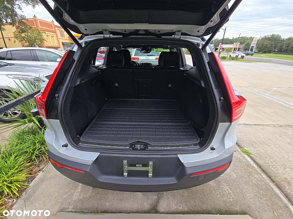 Volvo XC 40 T5 AWD R-Design - 11
