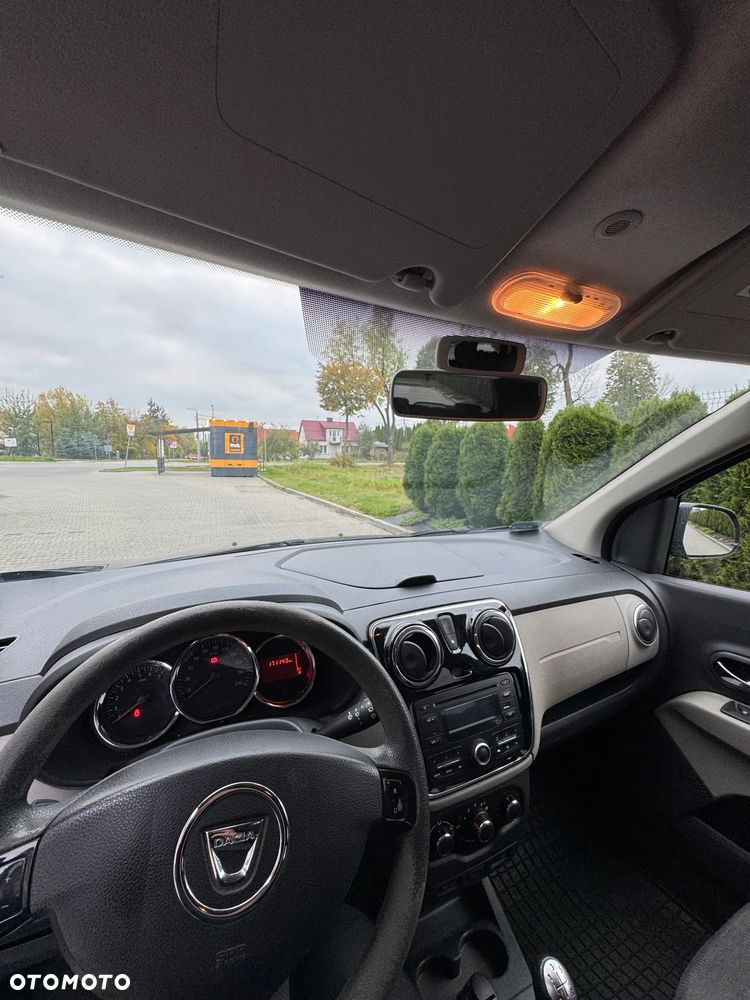 Dacia Lodgy 1.6 SCe Laureate S&S - 4