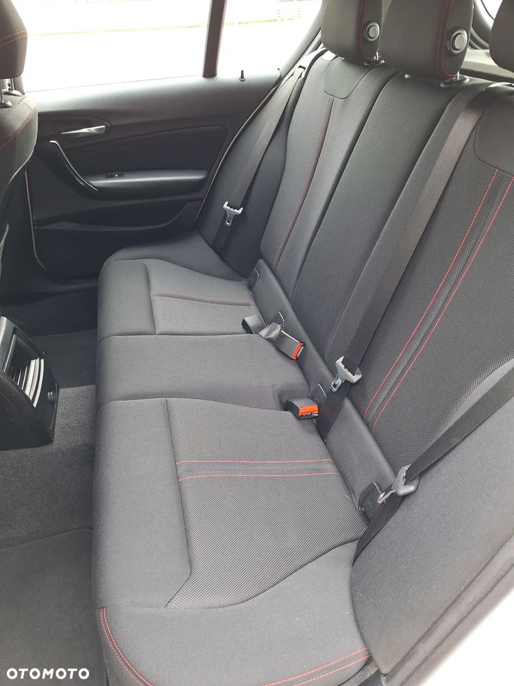 BMW Seria 1 118i Sport Line Shadow - 14