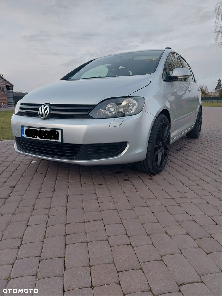 Volkswagen Golf - 1
