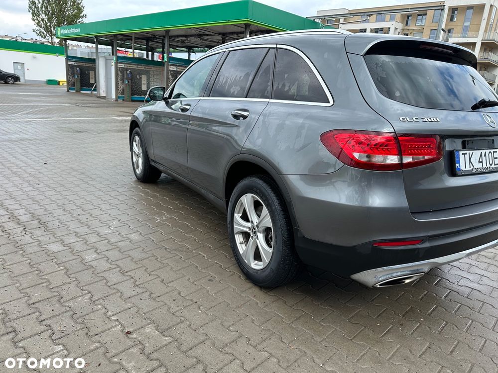 Mercedes-Benz GLC 300 4Matic 9G-TRONIC - 8