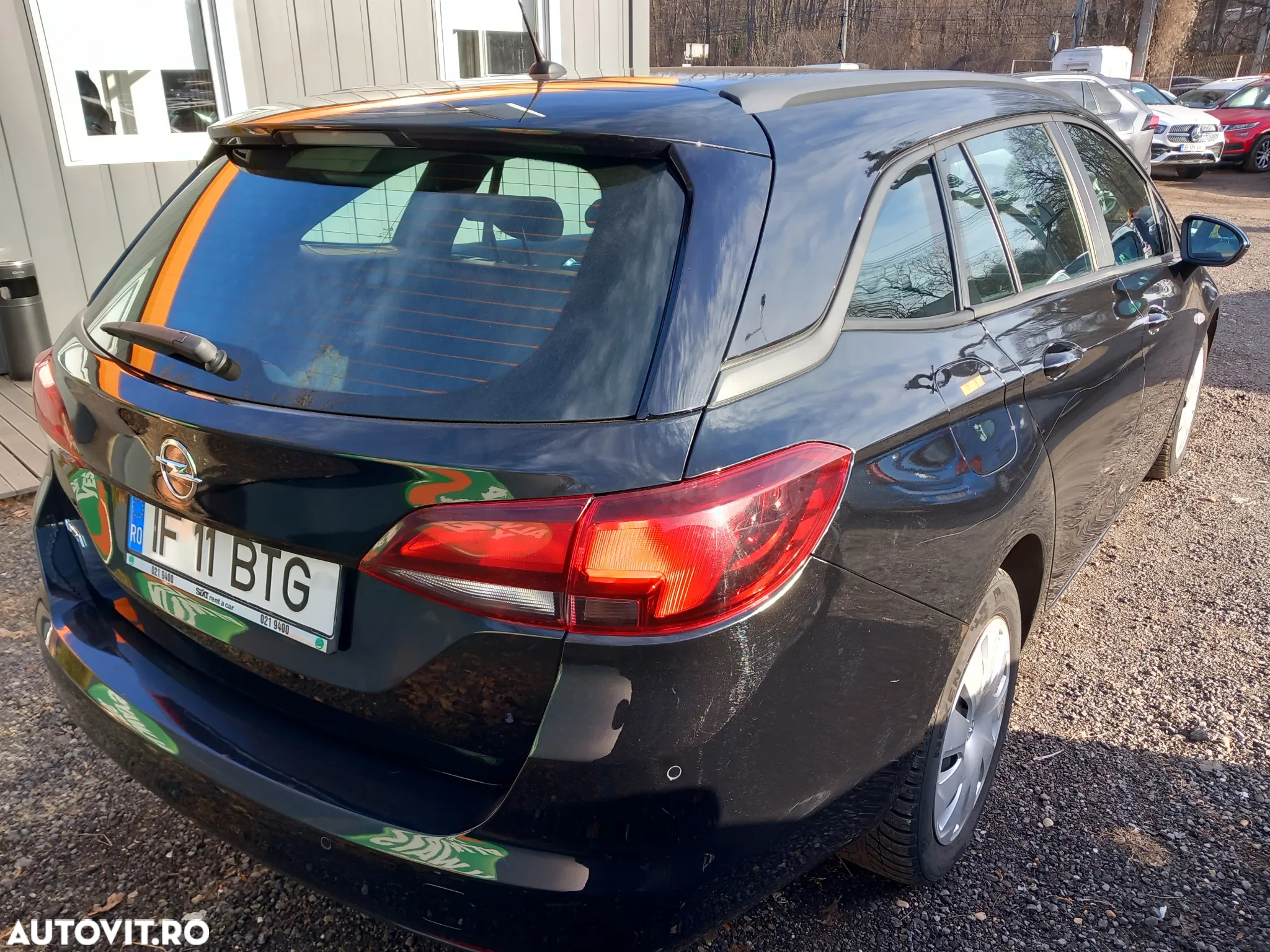 Opel Astra Sport Tourer Turbo 1.4 ECOTEC Dynamic Aut. - 3