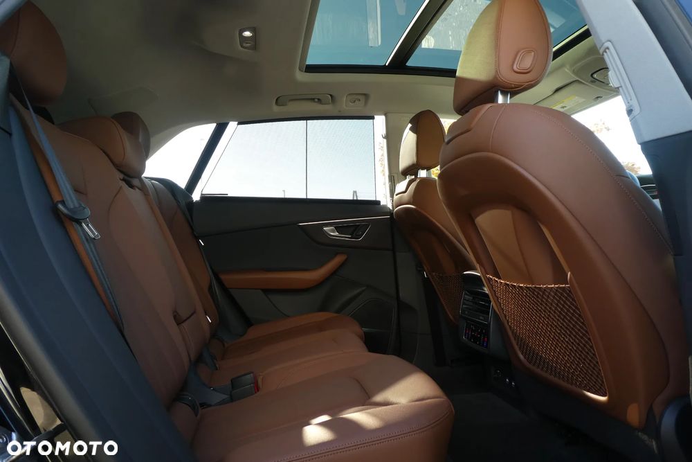 Audi Q8 55 TFSI mHEV Quattro Tiptronic - 25