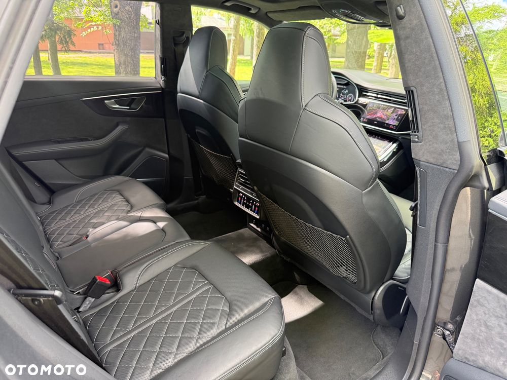 Audi SQ8 - 36