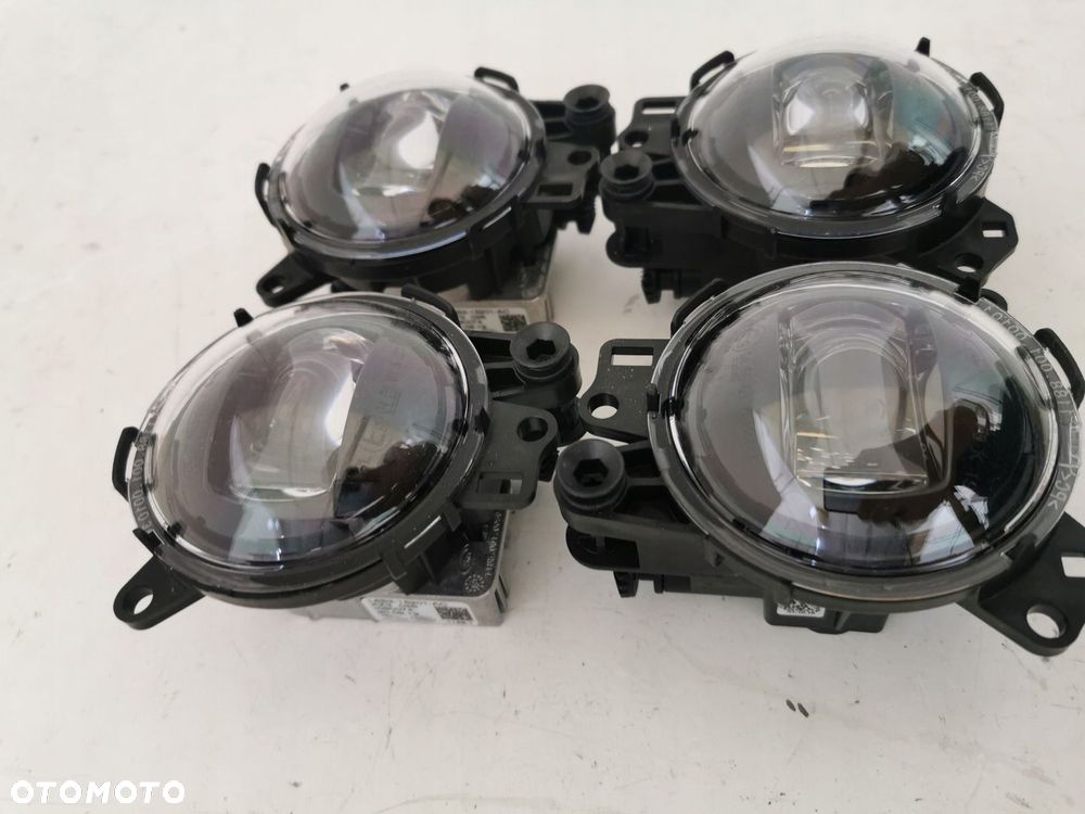 LAND ROVER DEFENDER II l663 HALOGEN PRAWY LEWY - 4