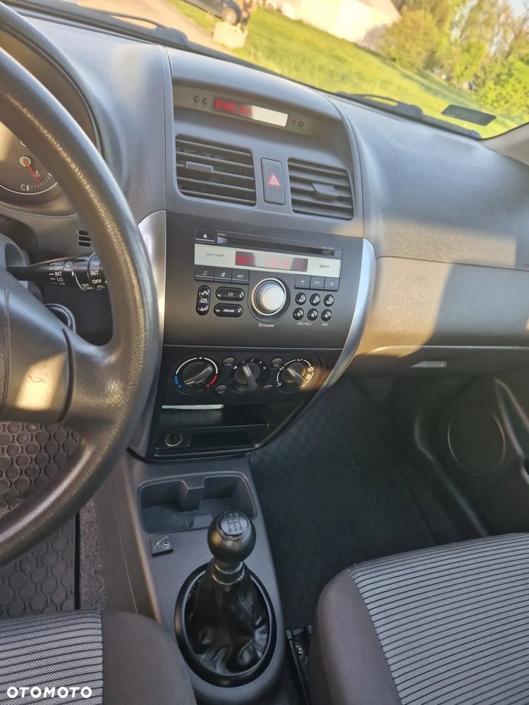 Fiat Sedici 1.6 16V 4x2 Dynamic Plus - 9