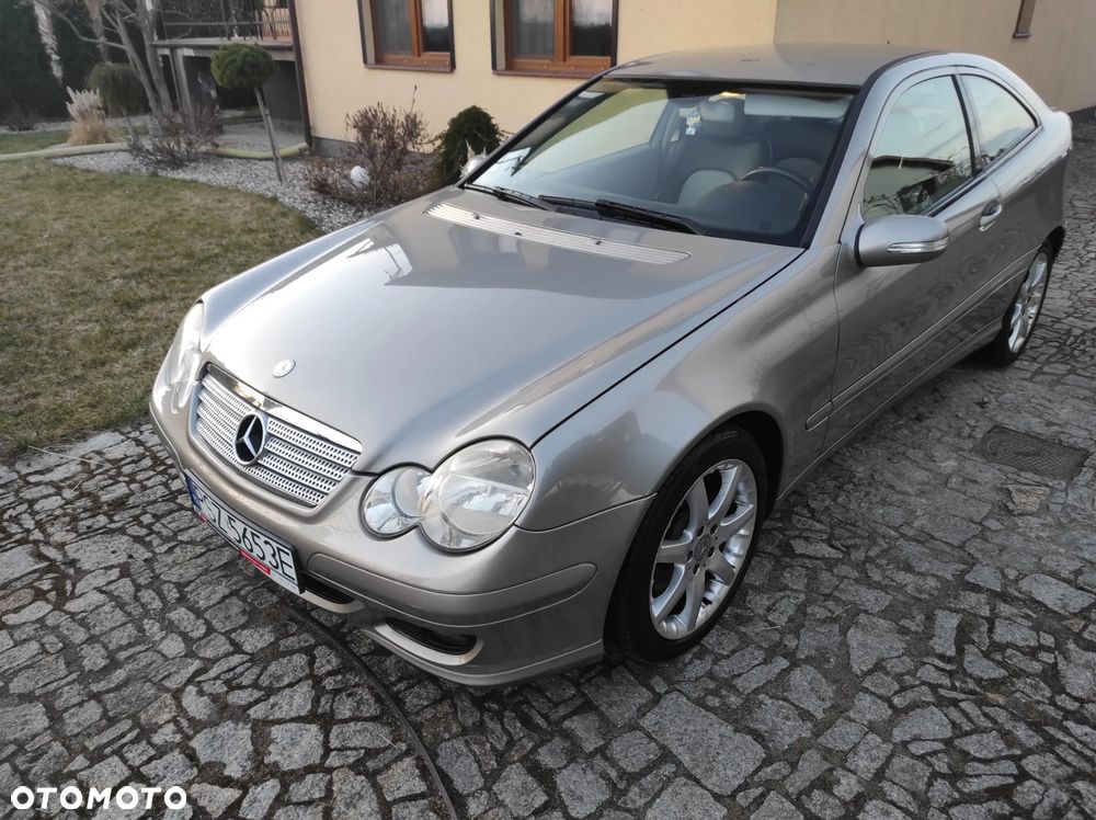 Mercedes-Benz Klasa C 230 - 17