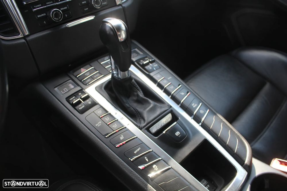Porsche Macan S - 18