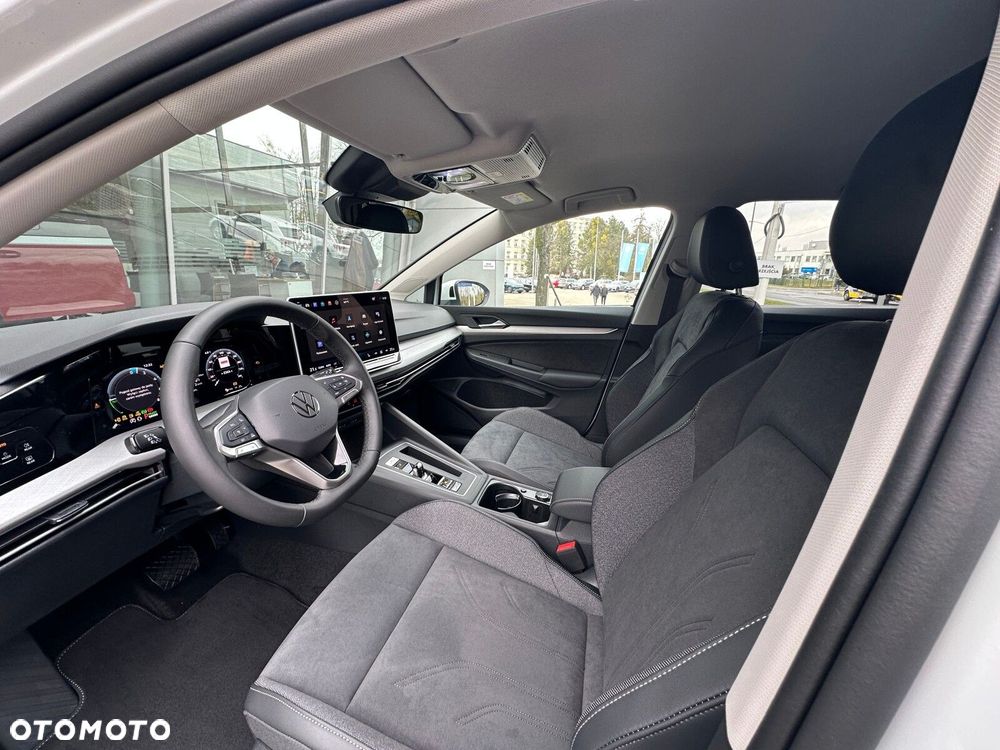 Volkswagen Golf 1.5 TSI EHybrid PHEV 150kW Life Plus DSG - 12