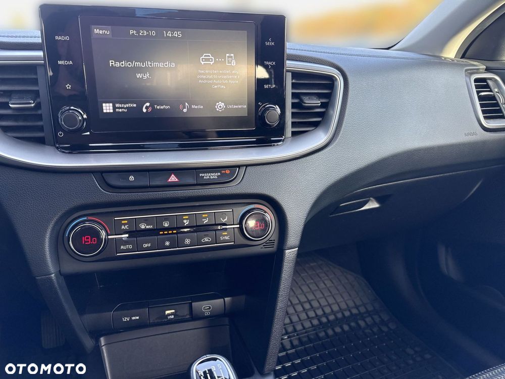 Kia Ceed - 20