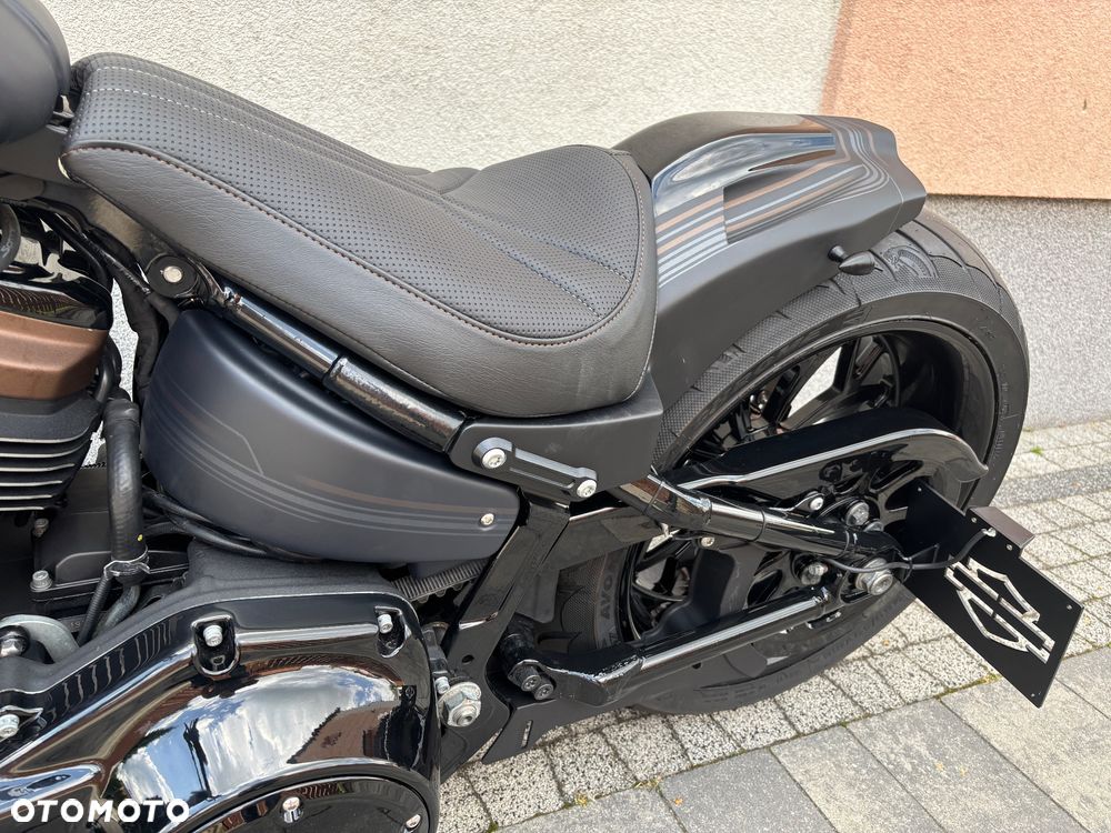 Harley-Davidson FXSB Breakout - 4