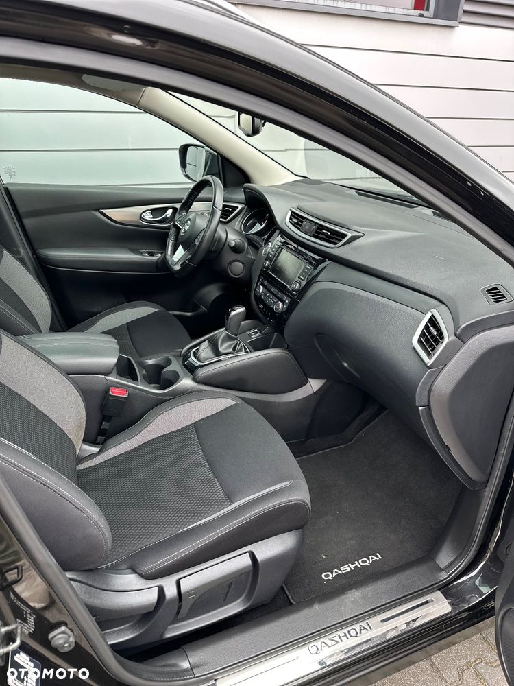 Nissan Qashqai 1.5 dCi TEKNA - 8