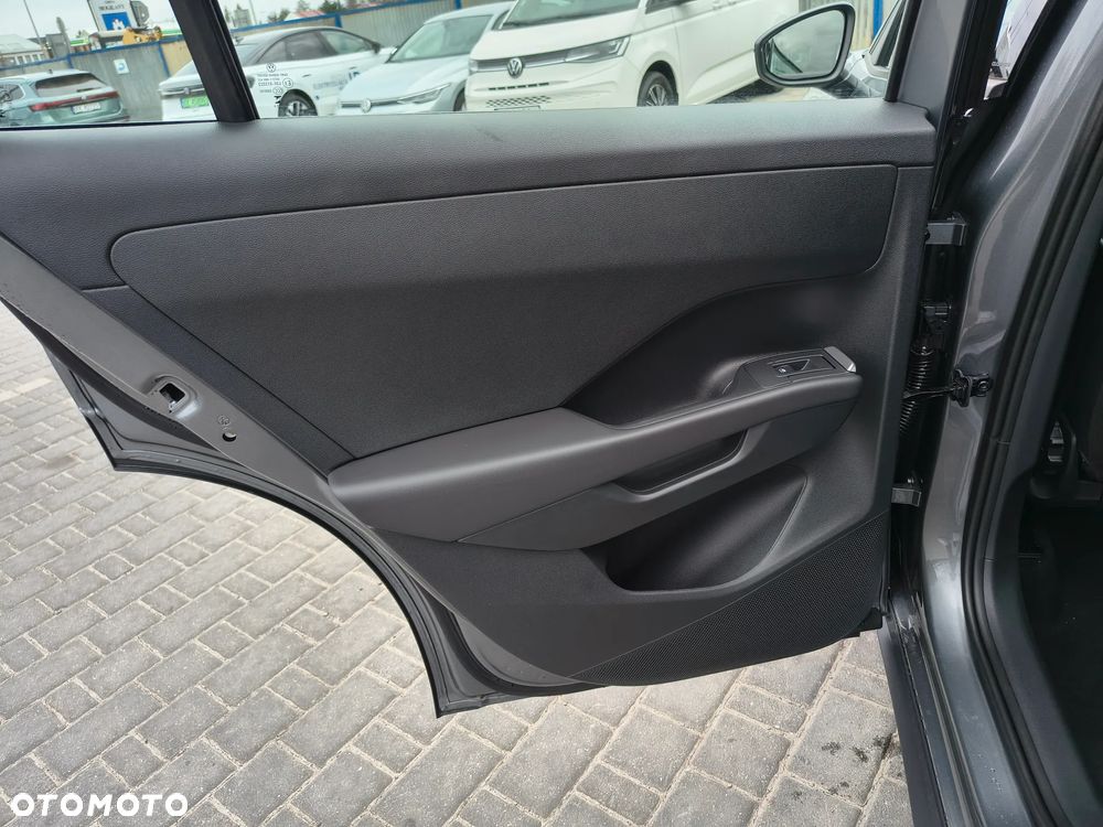 Volkswagen T-Roc 1.5 eTSI Trend DSG - 10