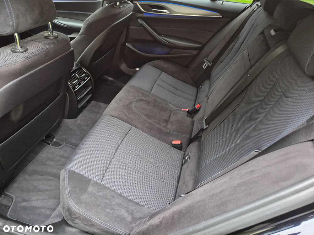 BMW Seria 5 520d xDrive M Sport Edition - 27