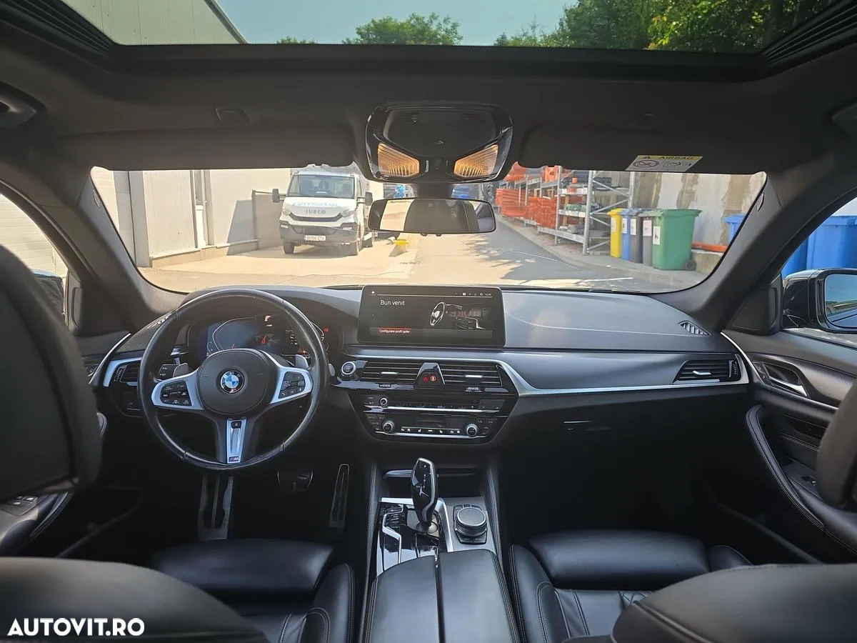 BMW Seria 5 530d xDrive AT MHEV - 13