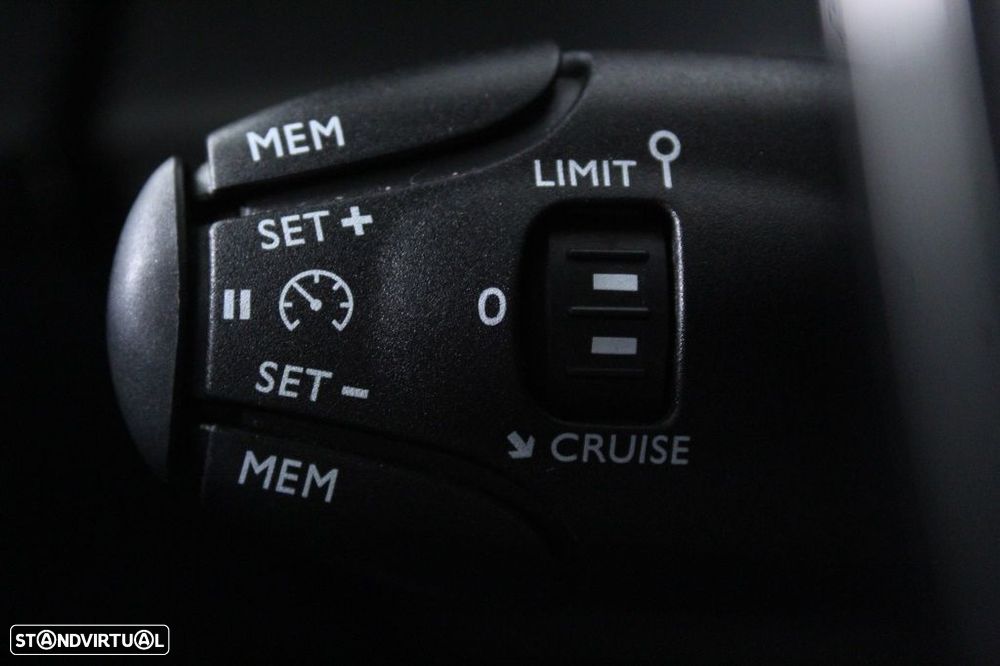 Peugeot 208 1.2 PureTech Active - 26