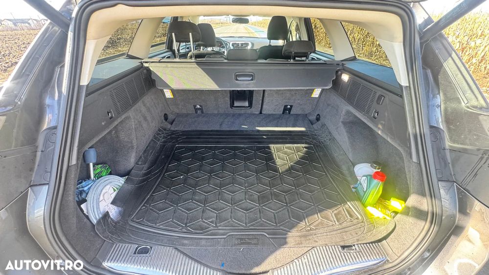 Ford Mondeo 2.0 TDCI Powershift Titanium - 11