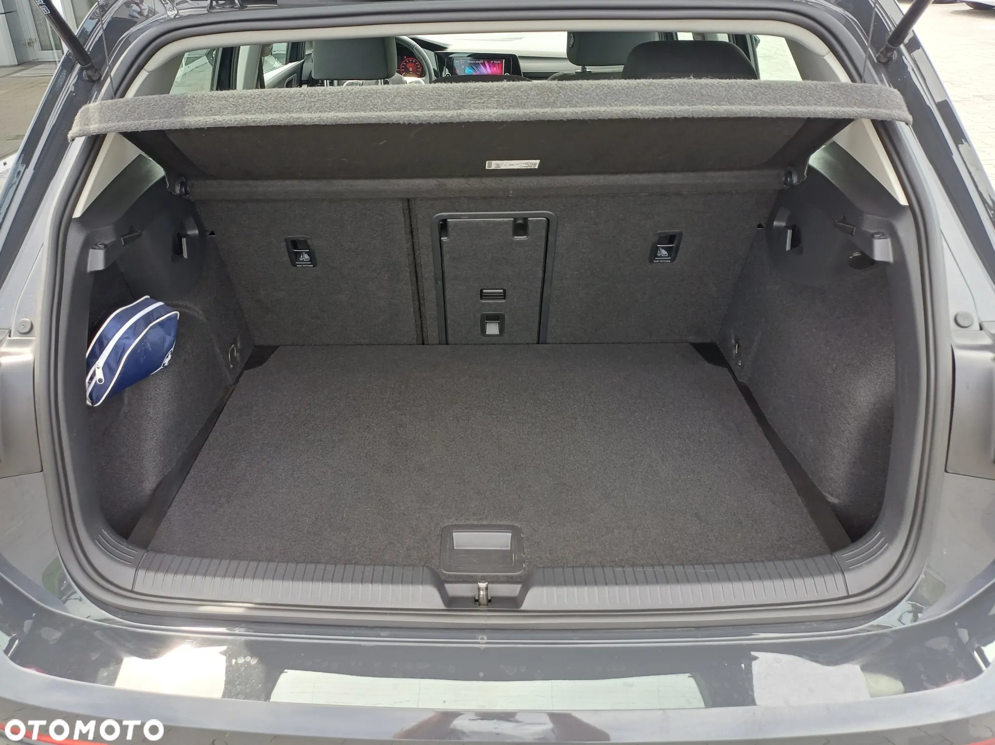 Volkswagen Golf - 21
