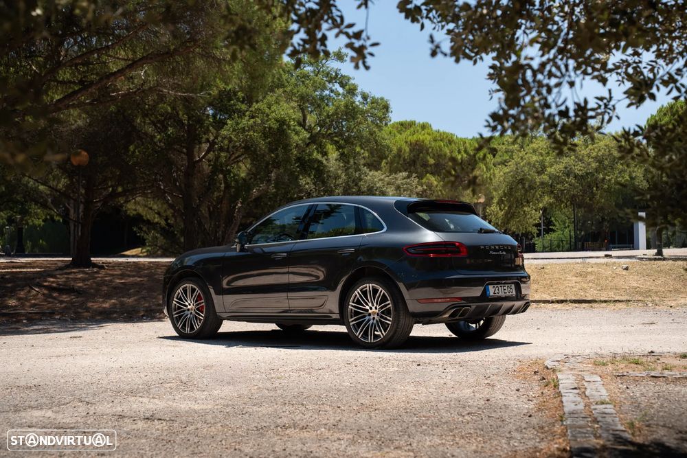 Porsche Macan Turbo - 10
