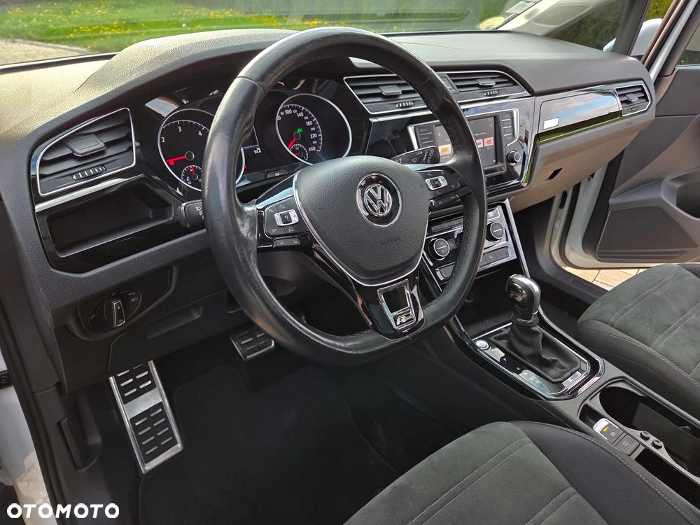 Volkswagen Touran 2.0 TDI SCR DSG UNITED - 12