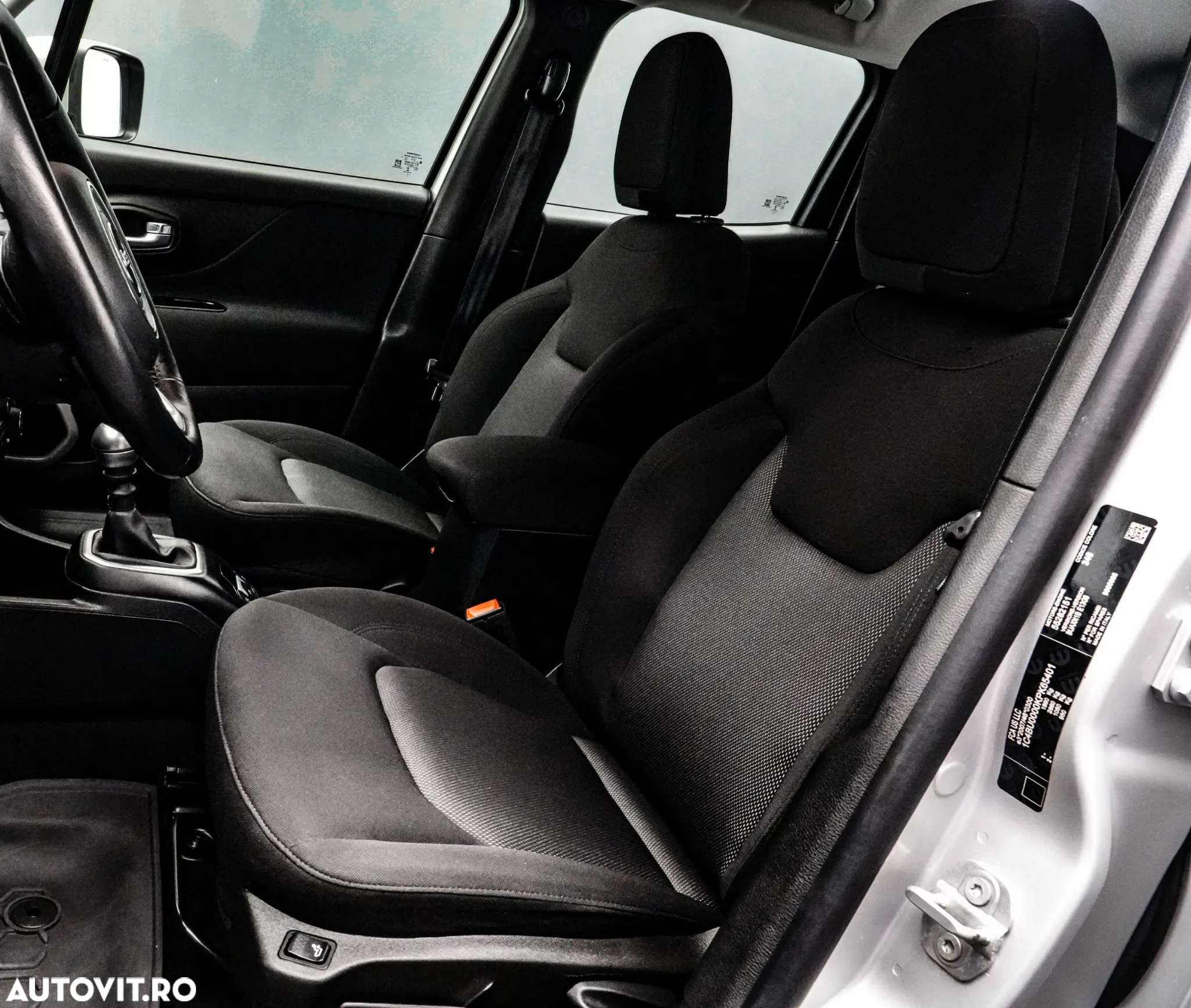Jeep Renegade 1.0 Turbo 4x2 M6 Longitude - 13