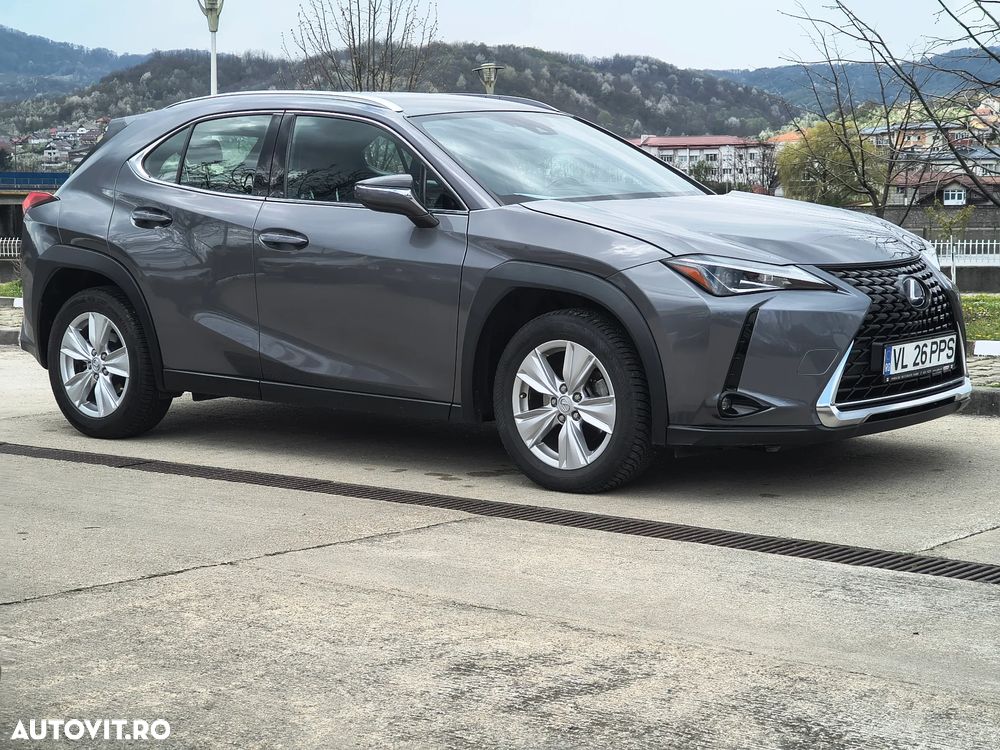 Lexus UX 250h Business Edition - 20