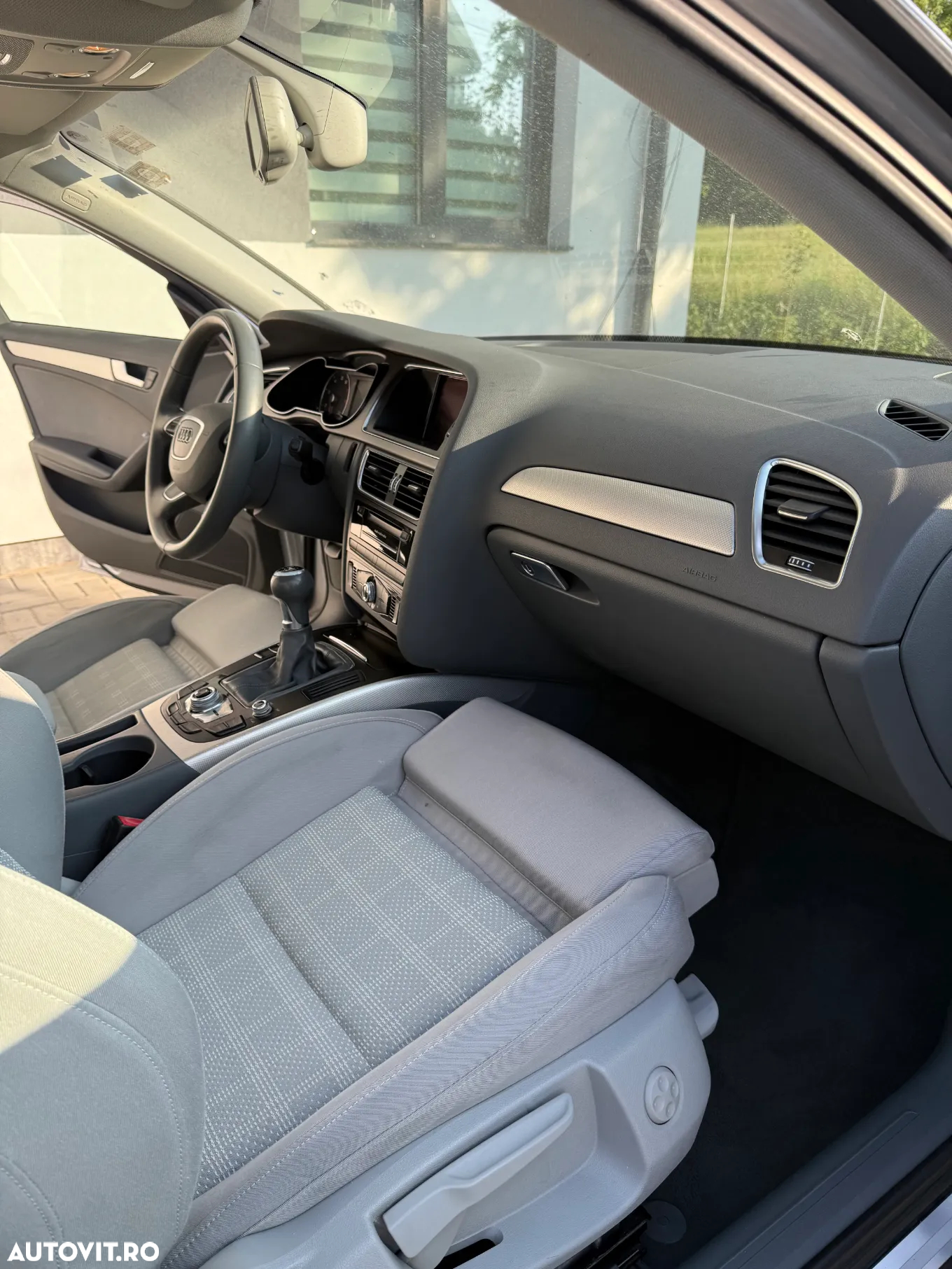 Audi A4 Avant 1.8 TFSI Ambiente - 23