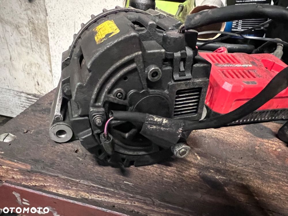 Alternator ssangyong daewoo musso 2.9td - 2