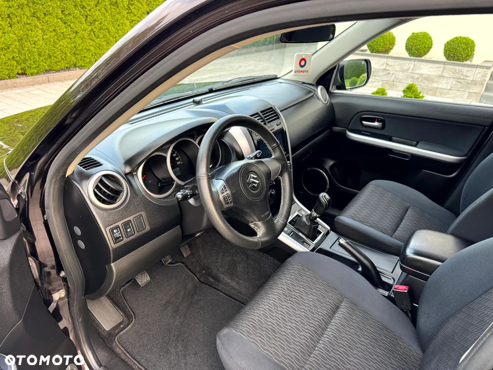 Suzuki Grand Vitara 1.9 DDiS Comfort - 16