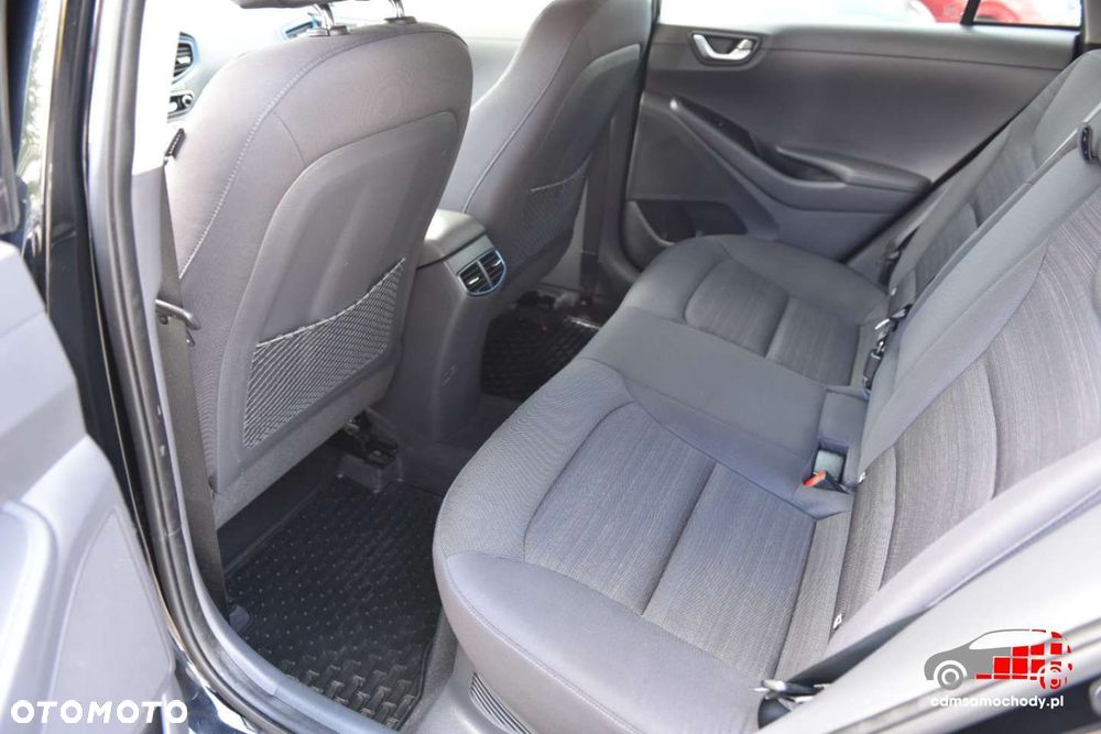 Hyundai IONIQ - 19