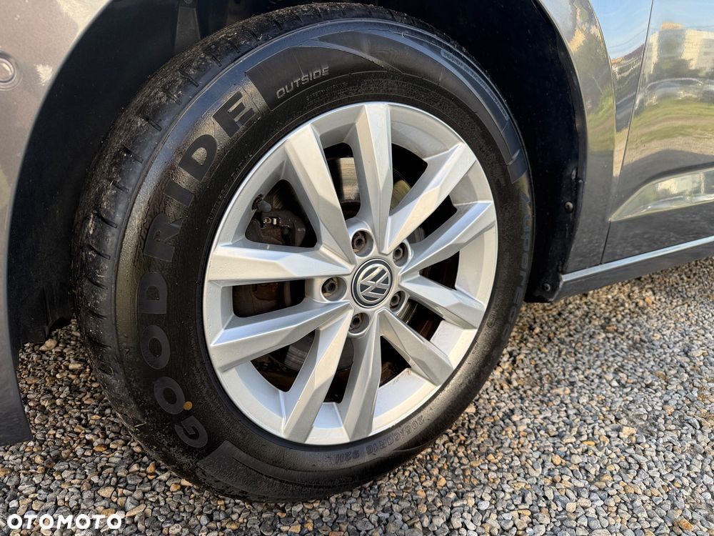 Volkswagen Touran 1.4 TSI (BlueMotion Technology) DSG Comfortline - 14