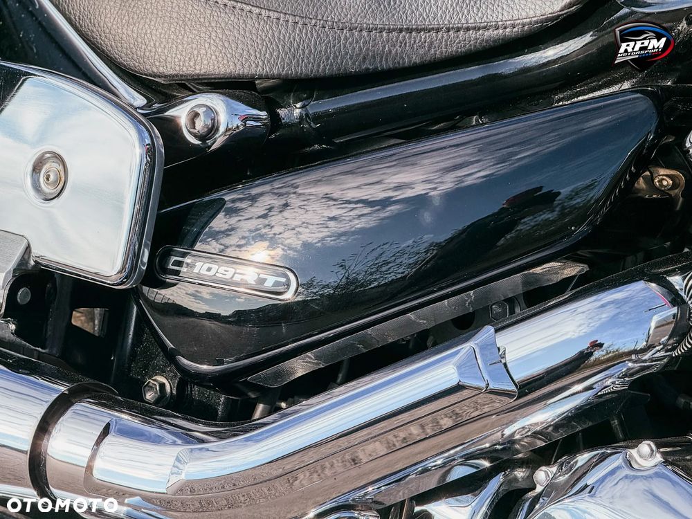 Suzuki Boulevard - 16