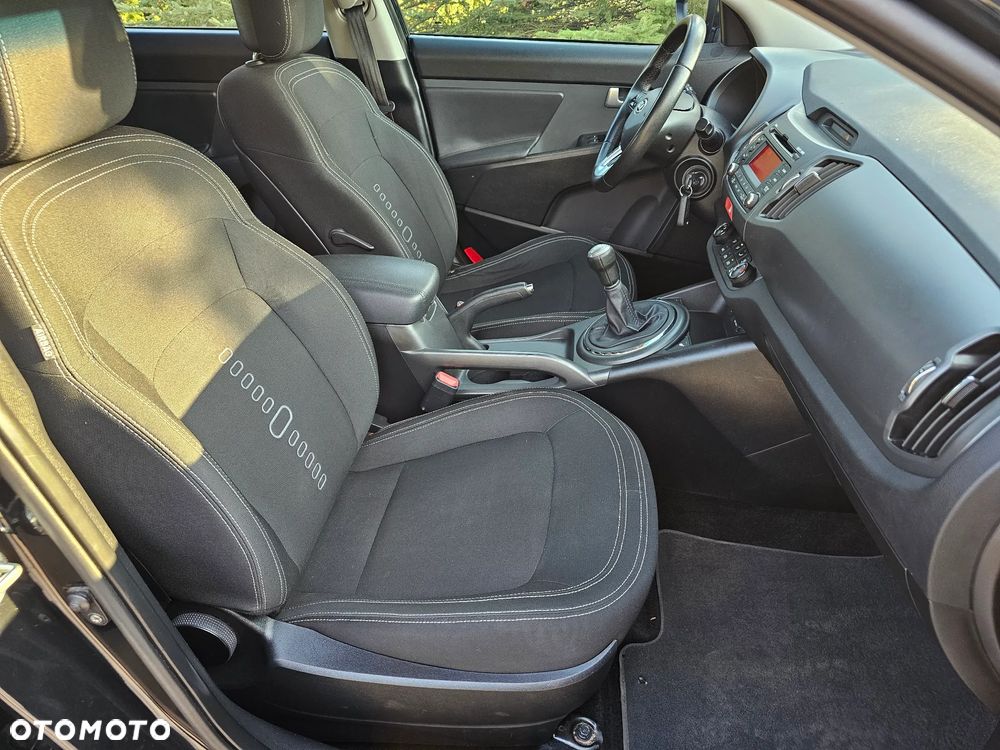 Kia Sportage 2.0 CVVT 2WD Vision - 12