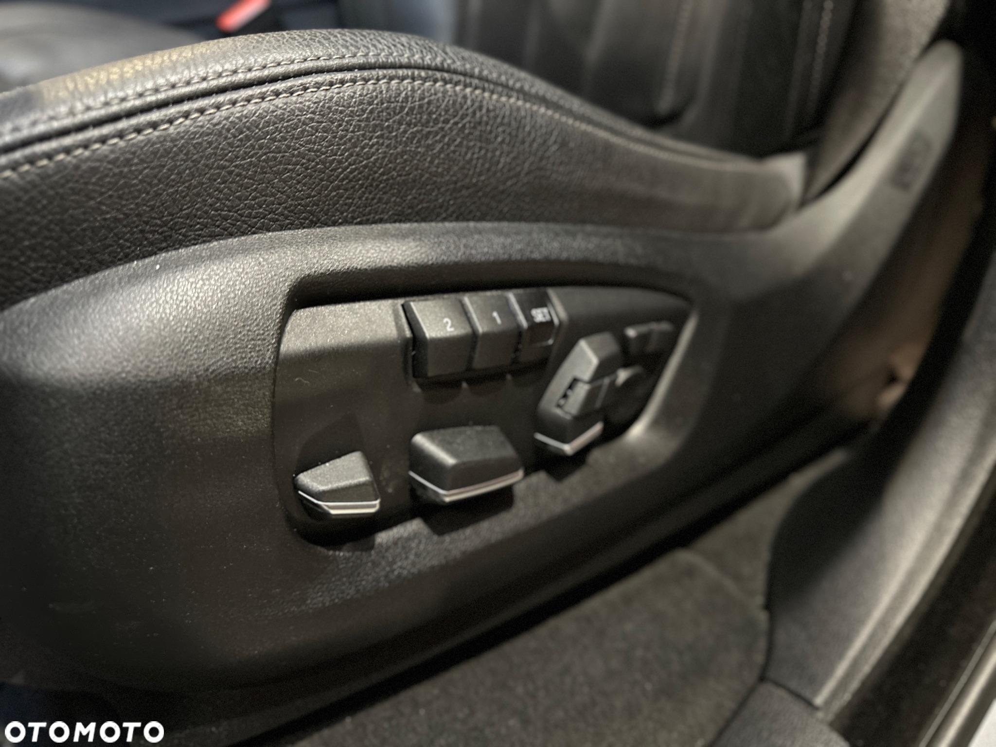 BMW X5 M M50d - 24