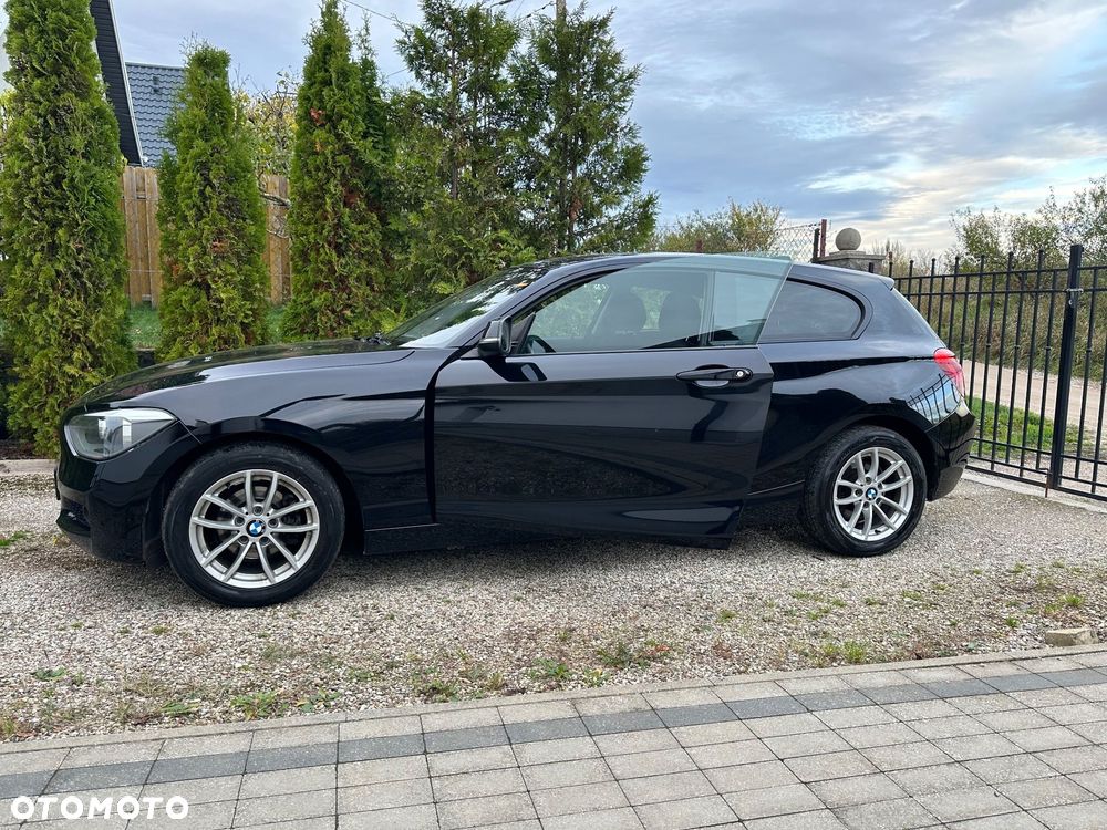 BMW Seria 1 116i - 8